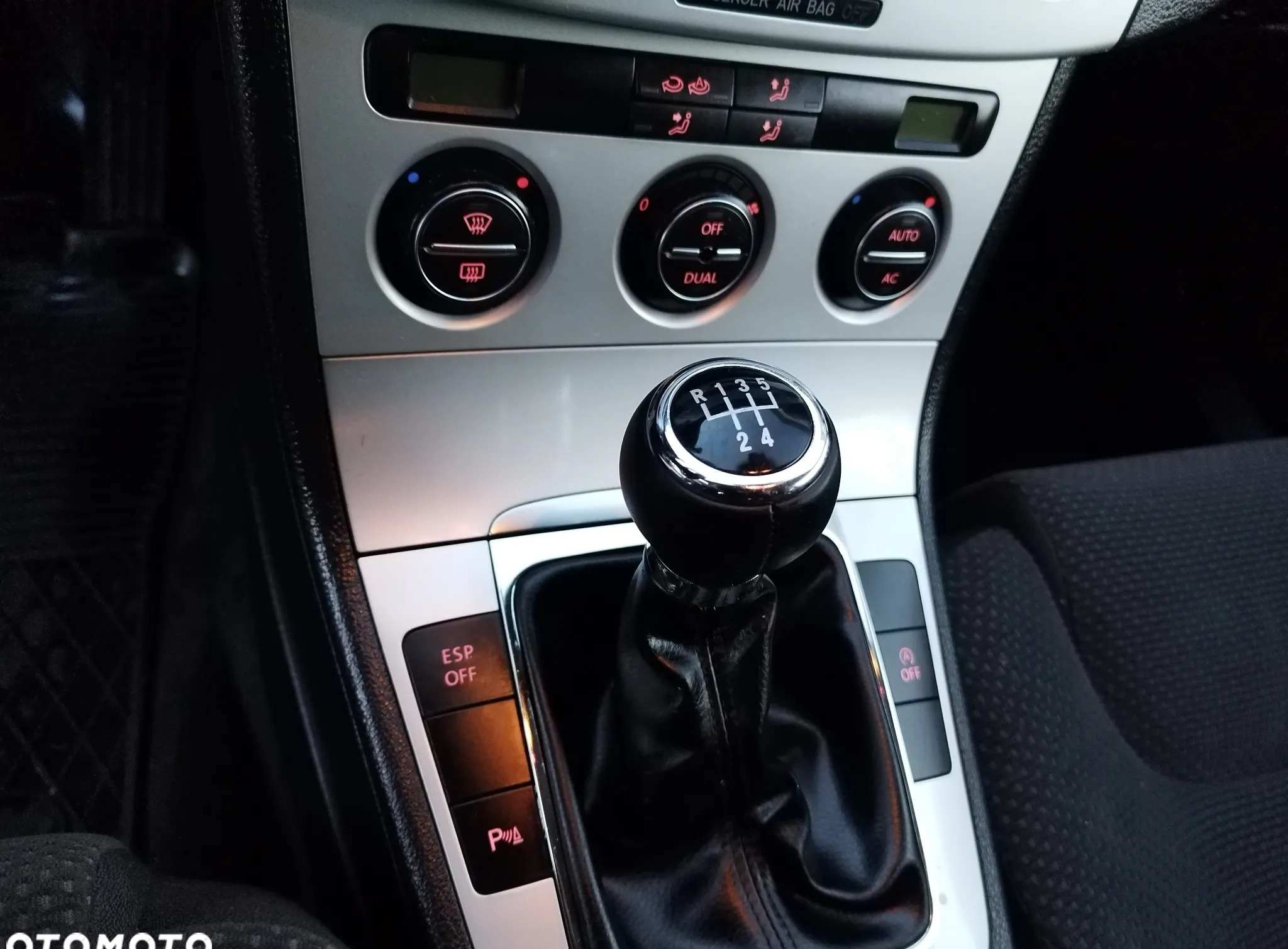 Volkswagen Passat cena 18900 przebieg: 280000, rok produkcji 2009 z Szczekociny małe 781